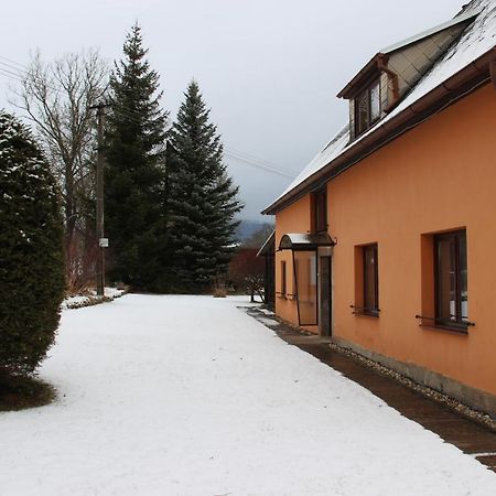 Chalupa U Prochazku Mezimesti Extérieur photo